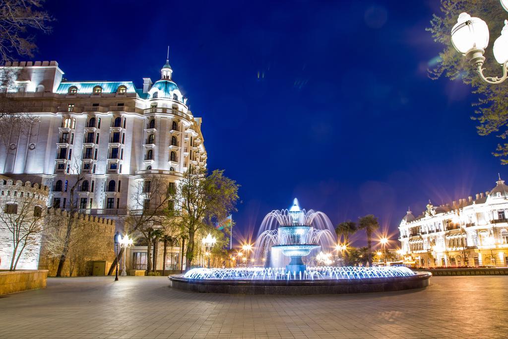 Premier Old Gates Hotel Баку Экстерьер фото