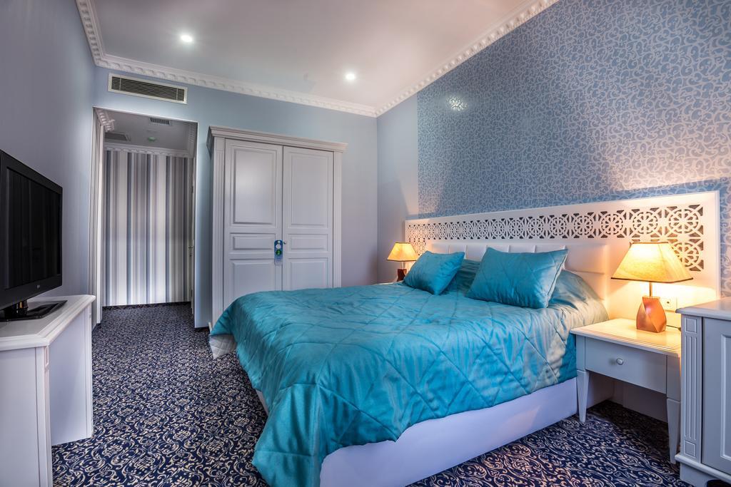 Premier Old Gates Hotel Баку Экстерьер фото