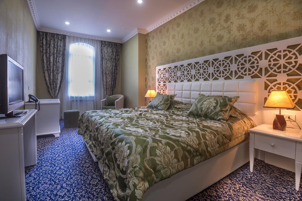 Premier Old Gates Hotel Баку Экстерьер фото